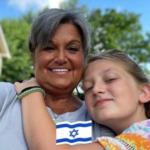 Meet your Posher, Connie